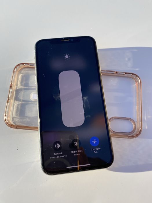 Iphone xs  xotira 256 talik holati yaxshi