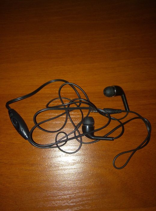 Наушники на смартфон