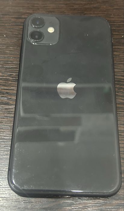 Продам IPhone 11 64gb
