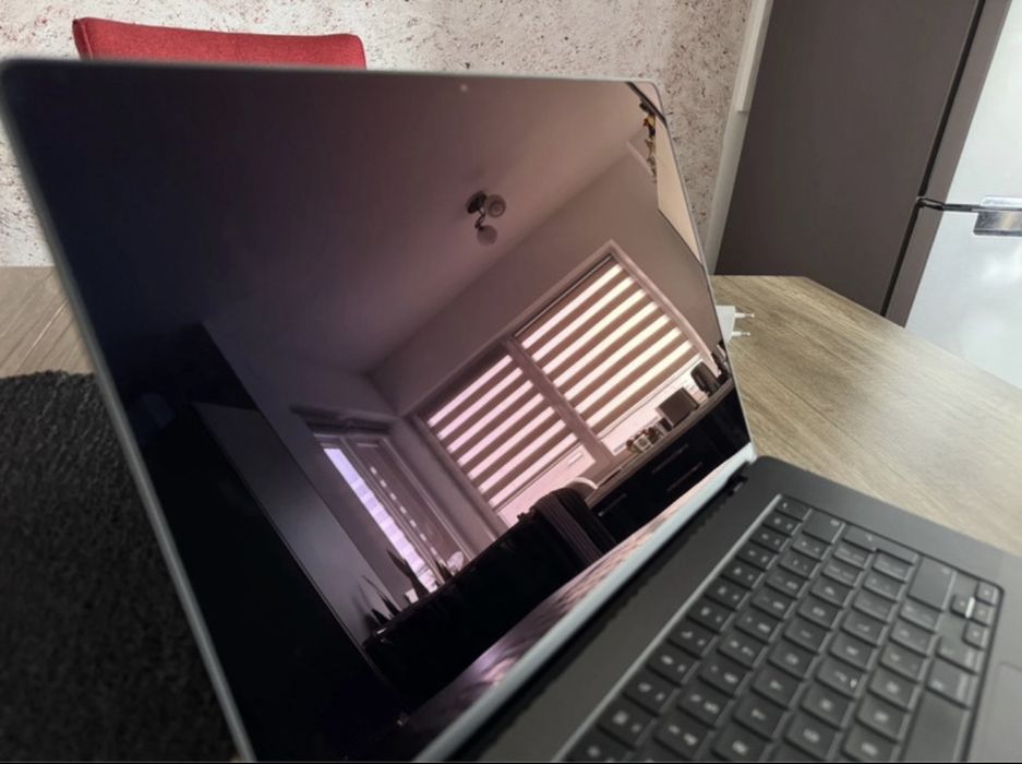 Apple MacBook Pro 16