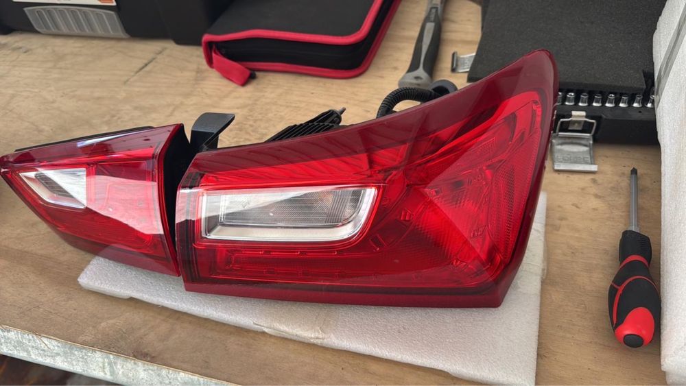 Продаются фары Malibu