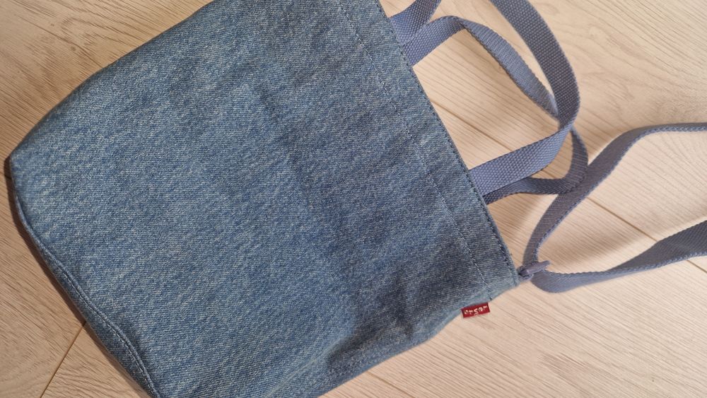 Geanta Levi's noua denim