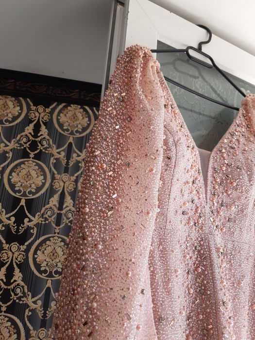 Rochie de vânzare