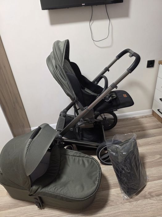 Продам коляску Teknum