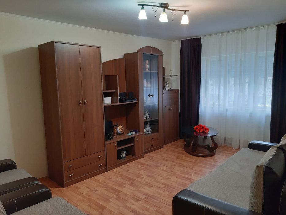 Apartament cu 2 camere de închiriat