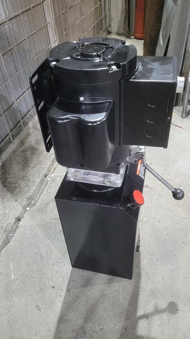 pompa hidraulica cu motor electric 2.2 kw si rezervor ulei grup pompar