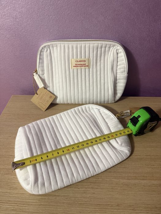 Estee Lauder -нов оригинален козметичен куфар/чанта