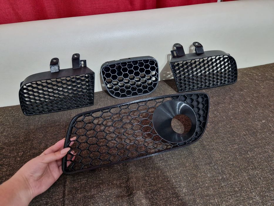 Grile seat Leon /toledo 1m cupra  bara si capotă