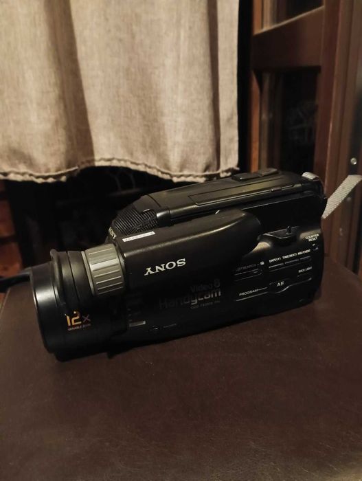 Винтидж видеокамера Sony Video 8 Handycam