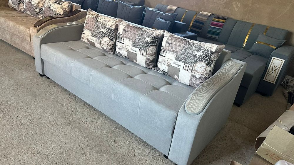 Диван,Тахта  Угловой Диван ,Софа,Пуфики