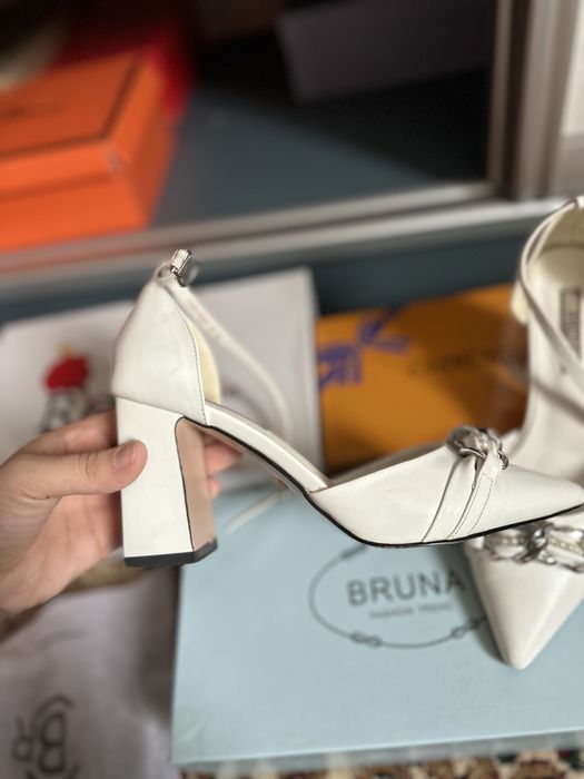 Удобная каблук.