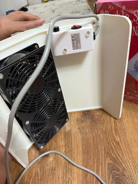 Вытяжка для маникюра