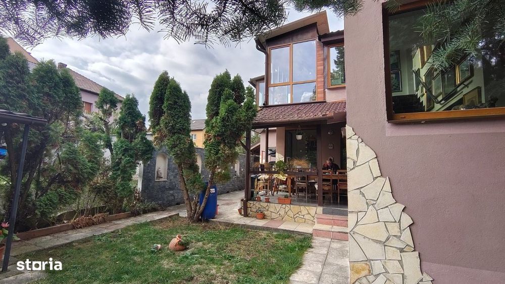 Vila impunatoare in Andrei Muresanu, D+P+M, teren 475 mp
