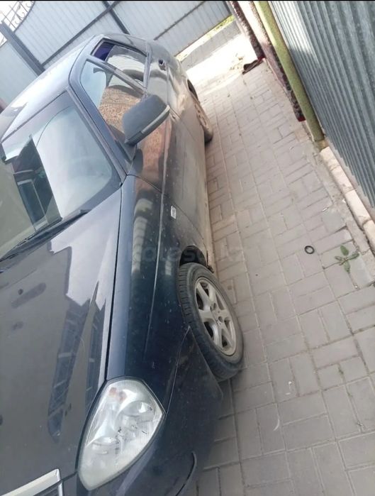 Продам приору хэтчбек