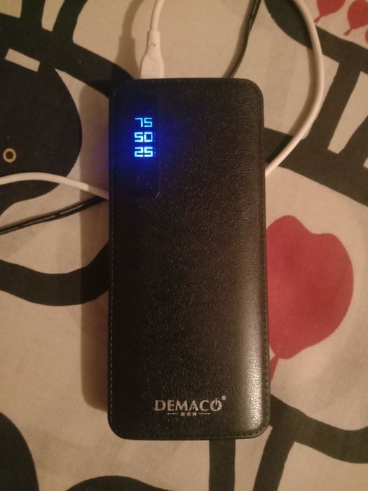 Продам повербанк на 20000 mAh с фонариком