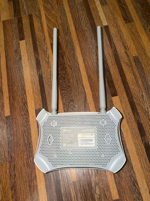 TP-LINK N300 почти новый