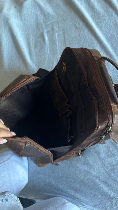 Rucsac din piele naturală