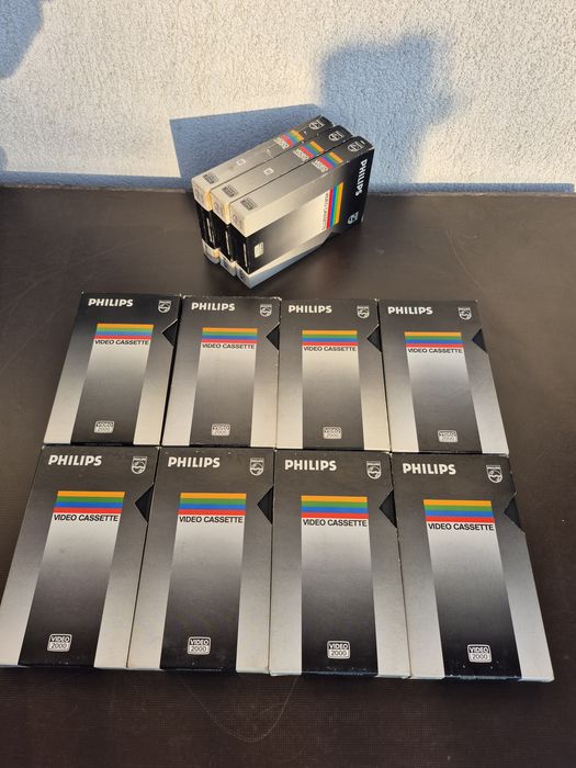 Vând 10 casete video 2000 VCC originale Philips 120,240,360,480 minute