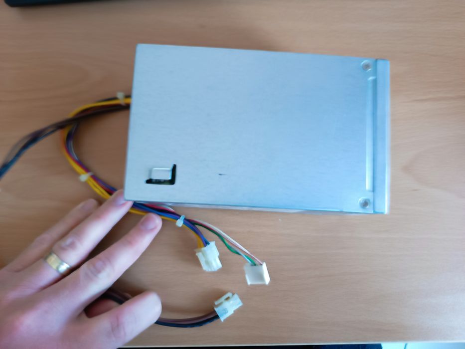 HP Elitedesk захранване