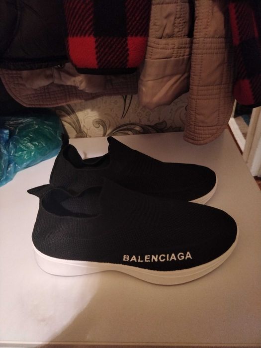 Кроссовки новые 36 37 размер