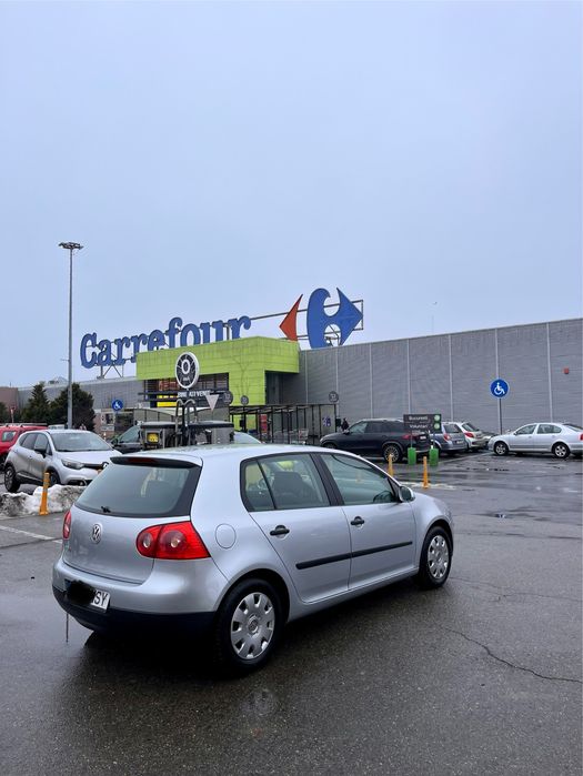 Golf 5 din 2006 motor 1.6 benzina euro 4 km 220000