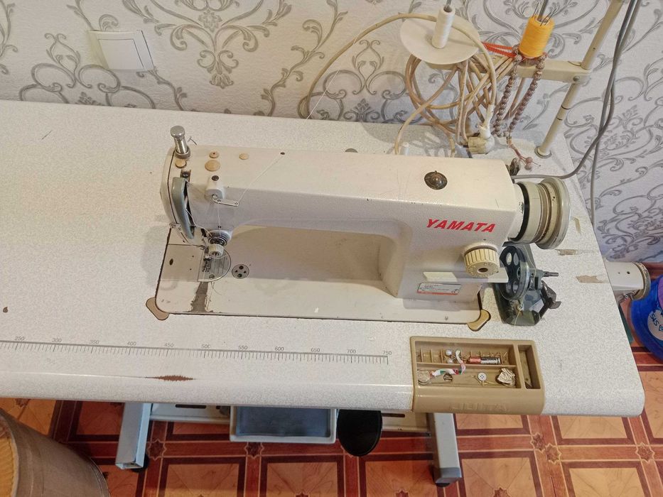 Продам швейную машину Yamata fy 8700