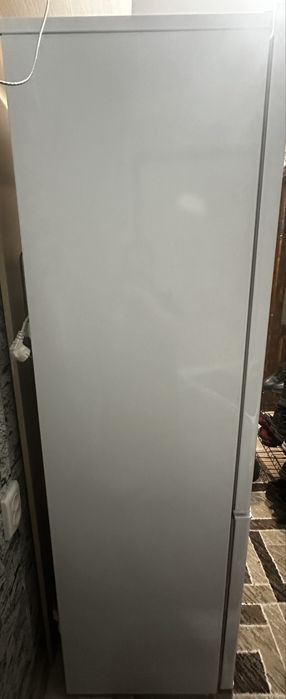 Срочно! Холодильник Beko!