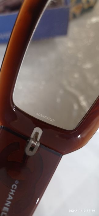 Очки солнцезащитные