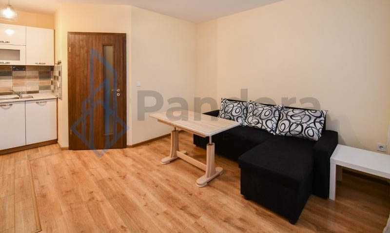 Дава се под наем Тристаен апартамент в София, Оборище - 78 кв.м за 540 € - Снимка #2