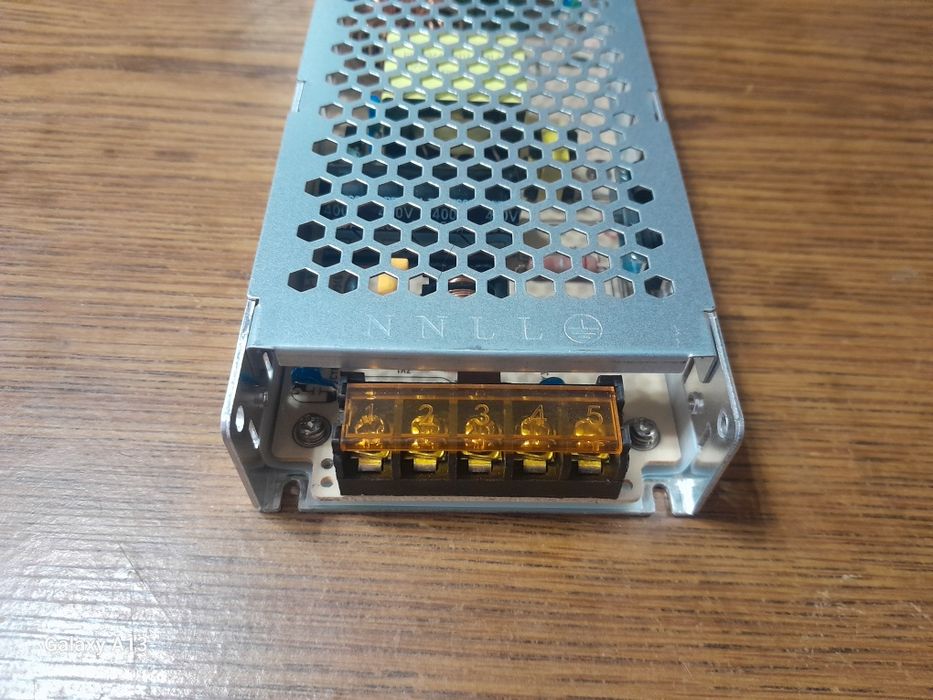 Блоки питания, для лед экранов и бегущая строка.