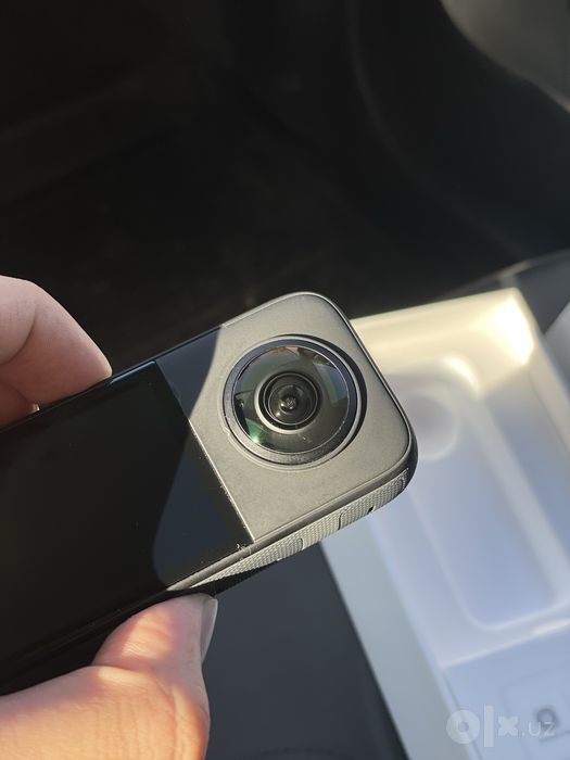 insta 360 X3 camera