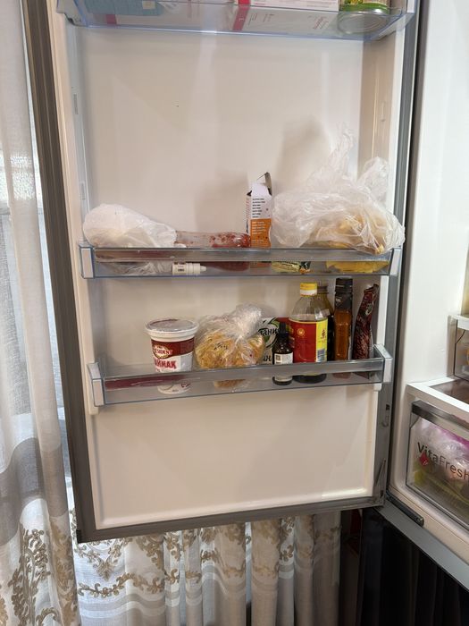 Холодильник срочно продаю
