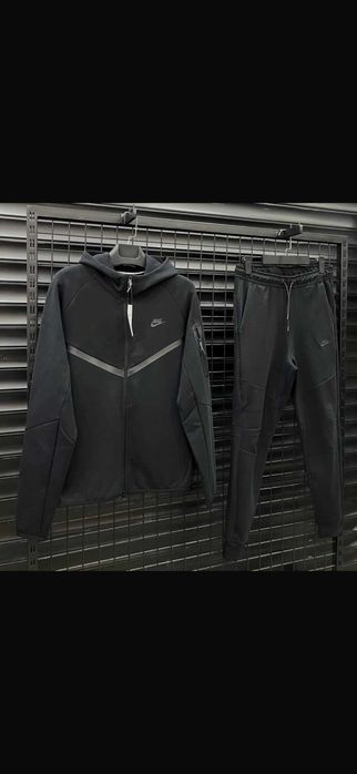 trening nike negru