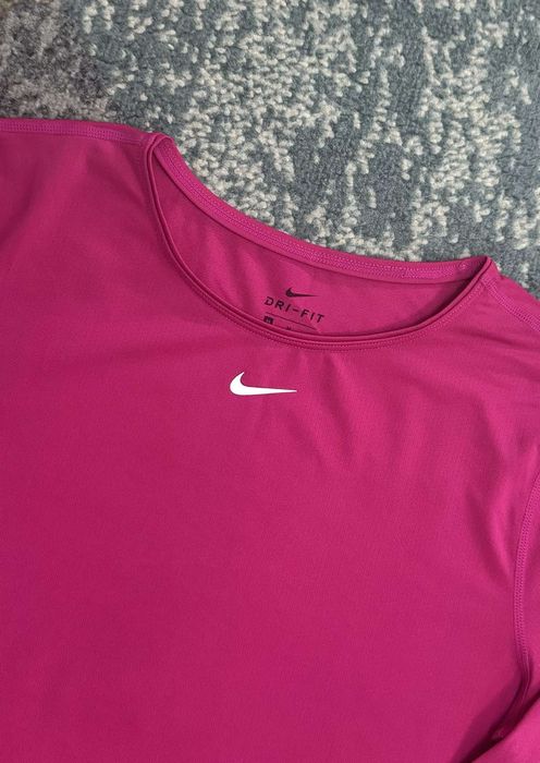 Дамска блузка Nike