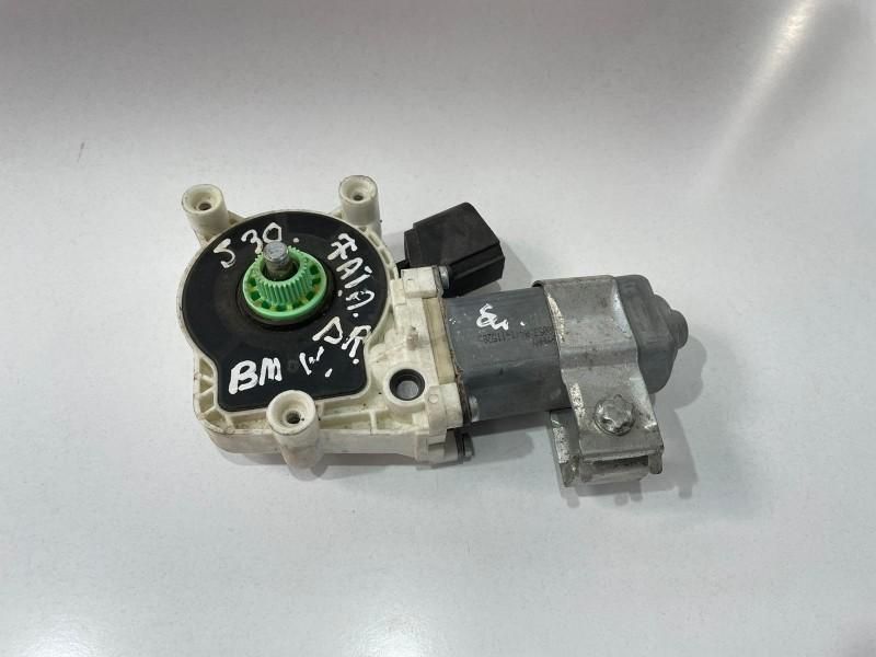 Motoras macara geam dreapta fata 6922269 BMW Seria 5 E60/E61 [2003 -