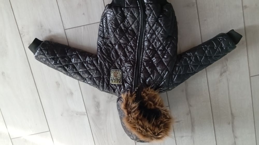 Зимняя куртка на 4-5 лет