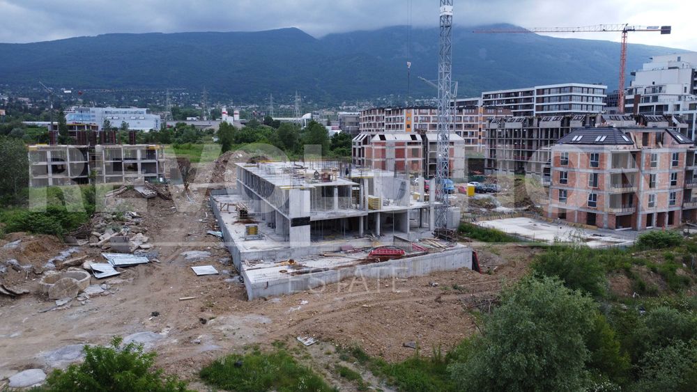 Продава се Двустаен апартамент в София, Малинова долина - 73 кв.м за 1703 €/кв.м - Снимка #1