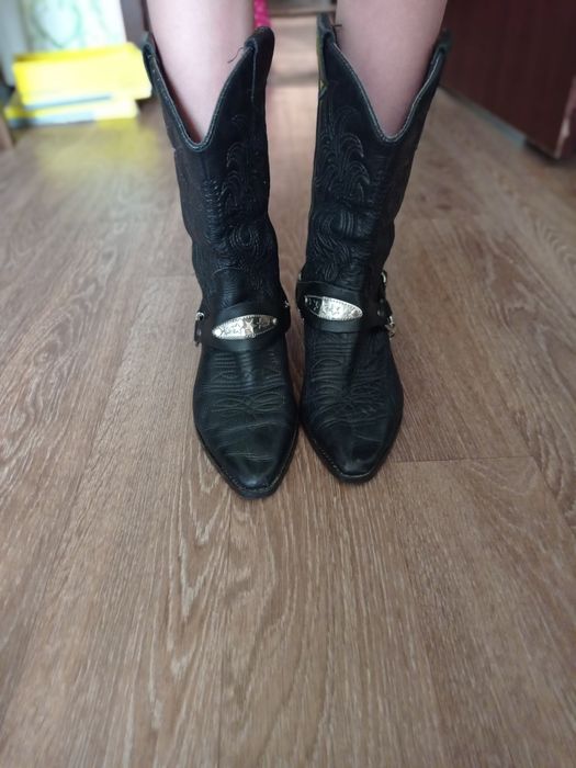 Продаю осении сапоги