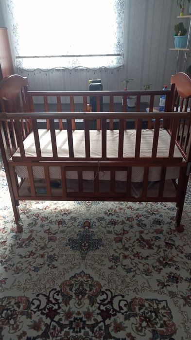 Детская кровать манеж..