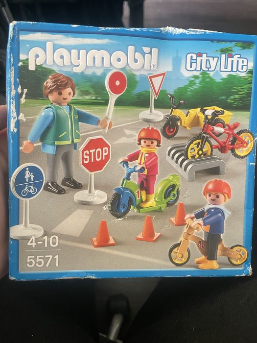 Здравейте продавам playmobile играчки