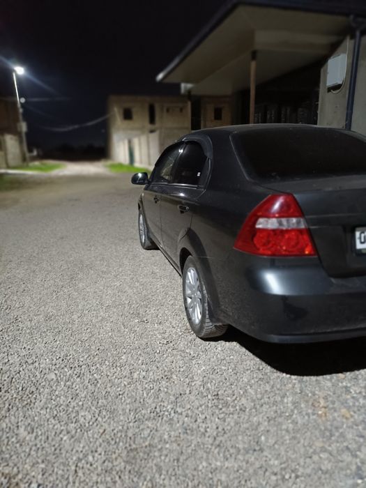 Продам срочно нексия 3