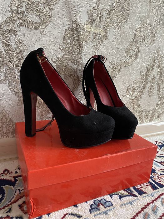 Обувь по символической цене