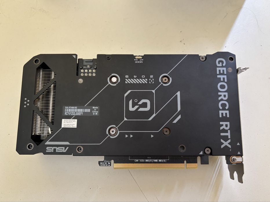 RTX 4060 8gb  ASUS DUAL