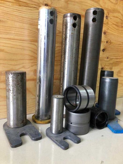 пальцы, втулки на ковш эксковатора