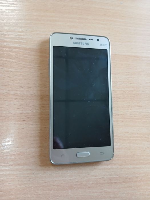 Телефон Samsung j2