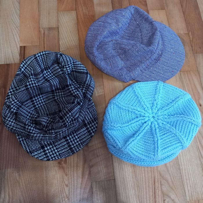 Шапки за момчета и момичета.