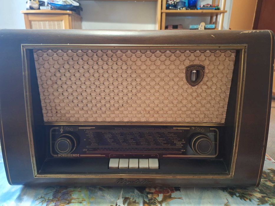 Ретро дървено радио Нордменде