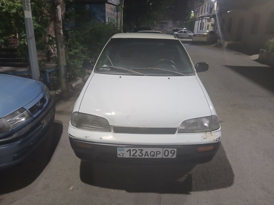 Сузуки свифт 1.3 1993год