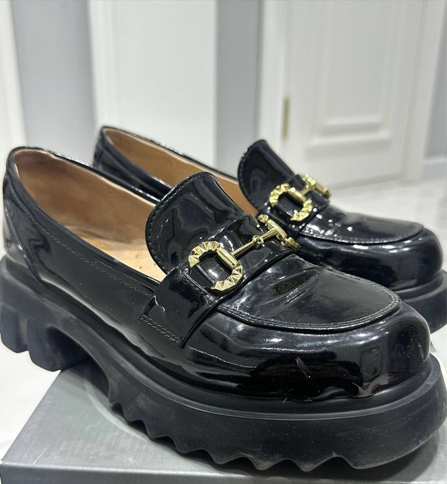 Лоферы черные,женские