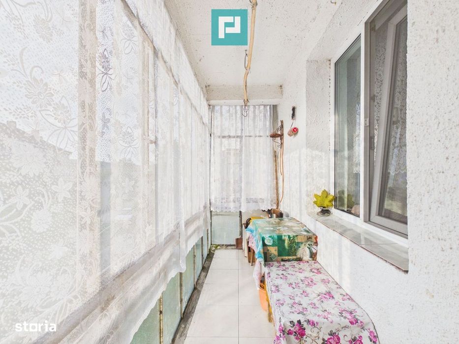 Apartament cu 3 camere zonă centrala în Lipova